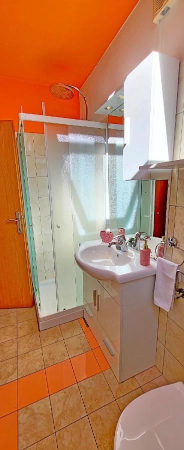 Simonai Apartment بوويتش المظهر الخارجي الصورة